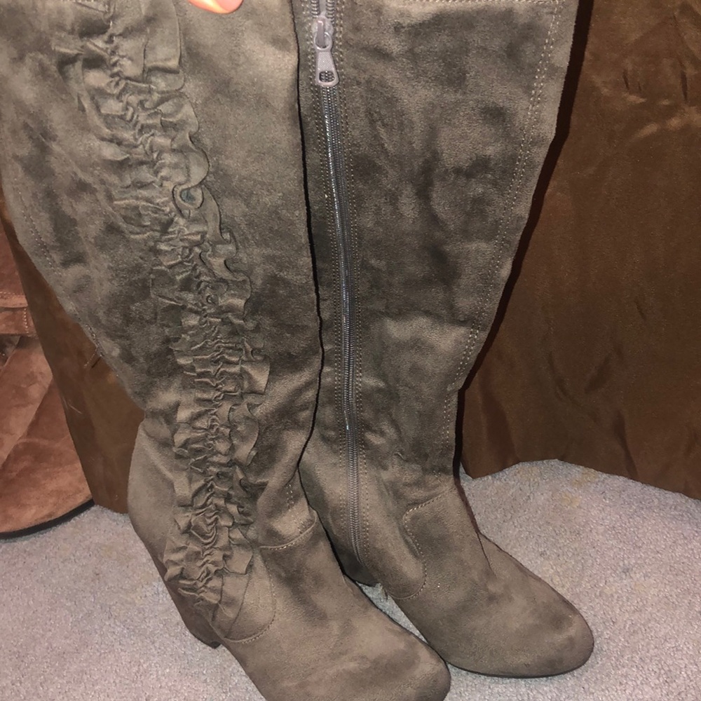 Gray boots